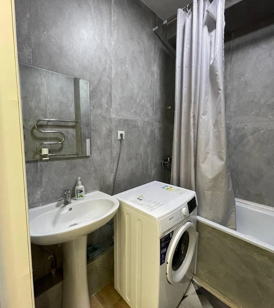 Apartment 1- Комнатная Квартира В Жк Sholpan City Almaty